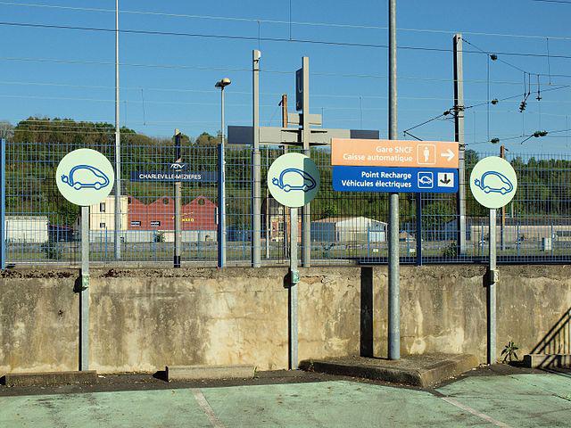 Améliorer les données des bornes de recharge avec OpenStreetMap